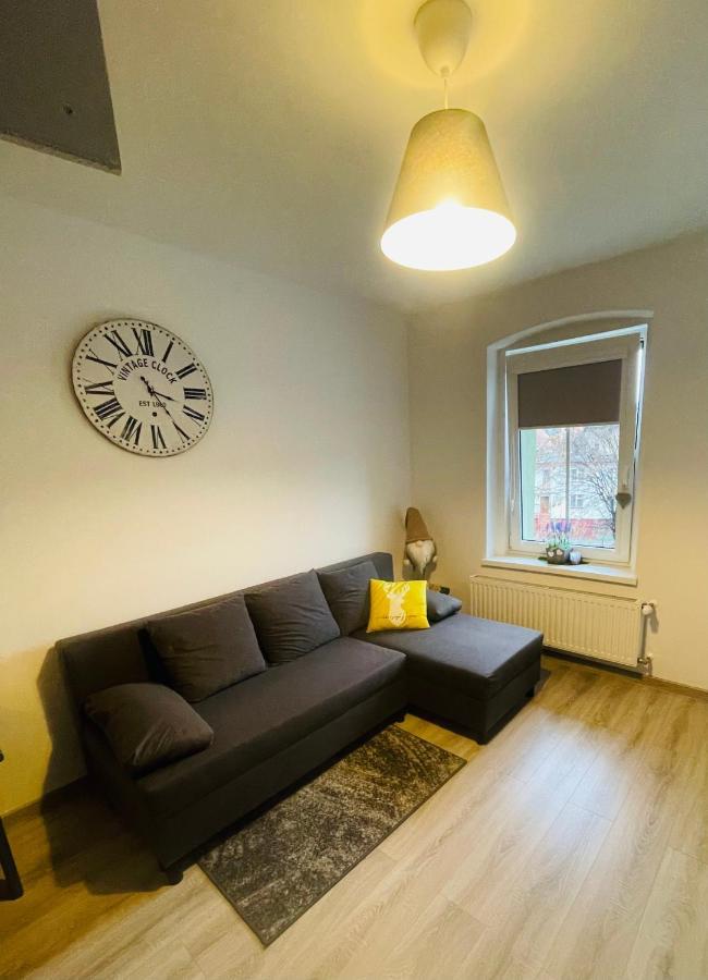 Apartament Oliwia Apartman Jelenia Góra Kültér fotó