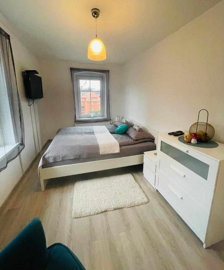 Apartament Oliwia Apartman Jelenia Góra Kültér fotó